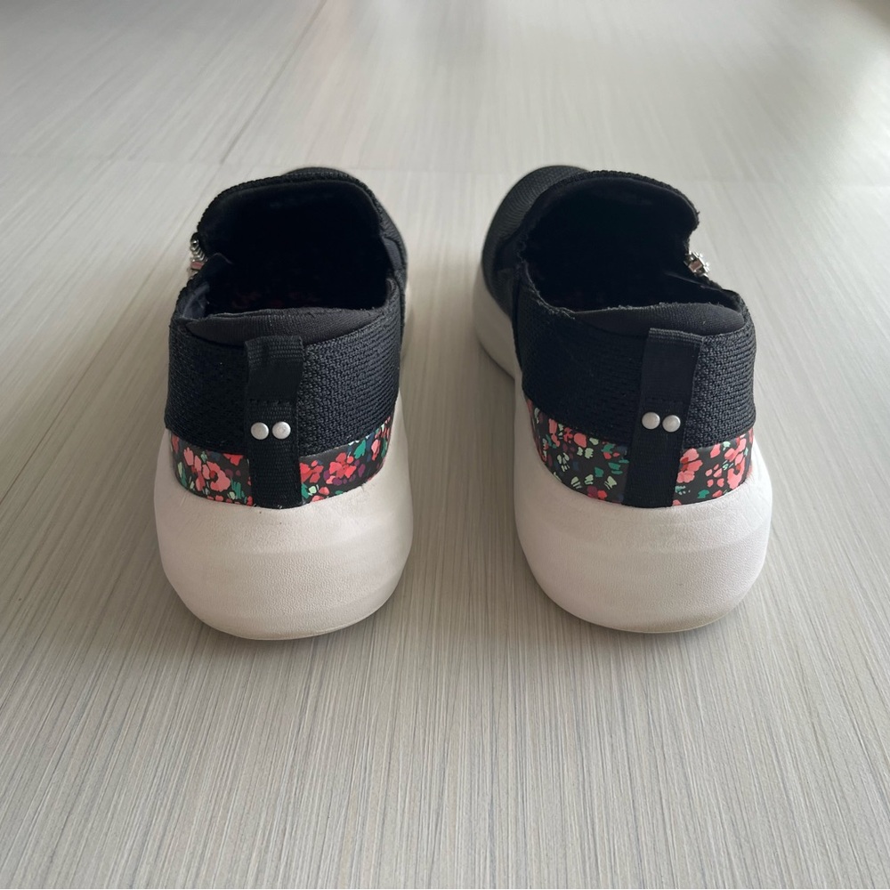 Slip ons - Picture 6 of 15